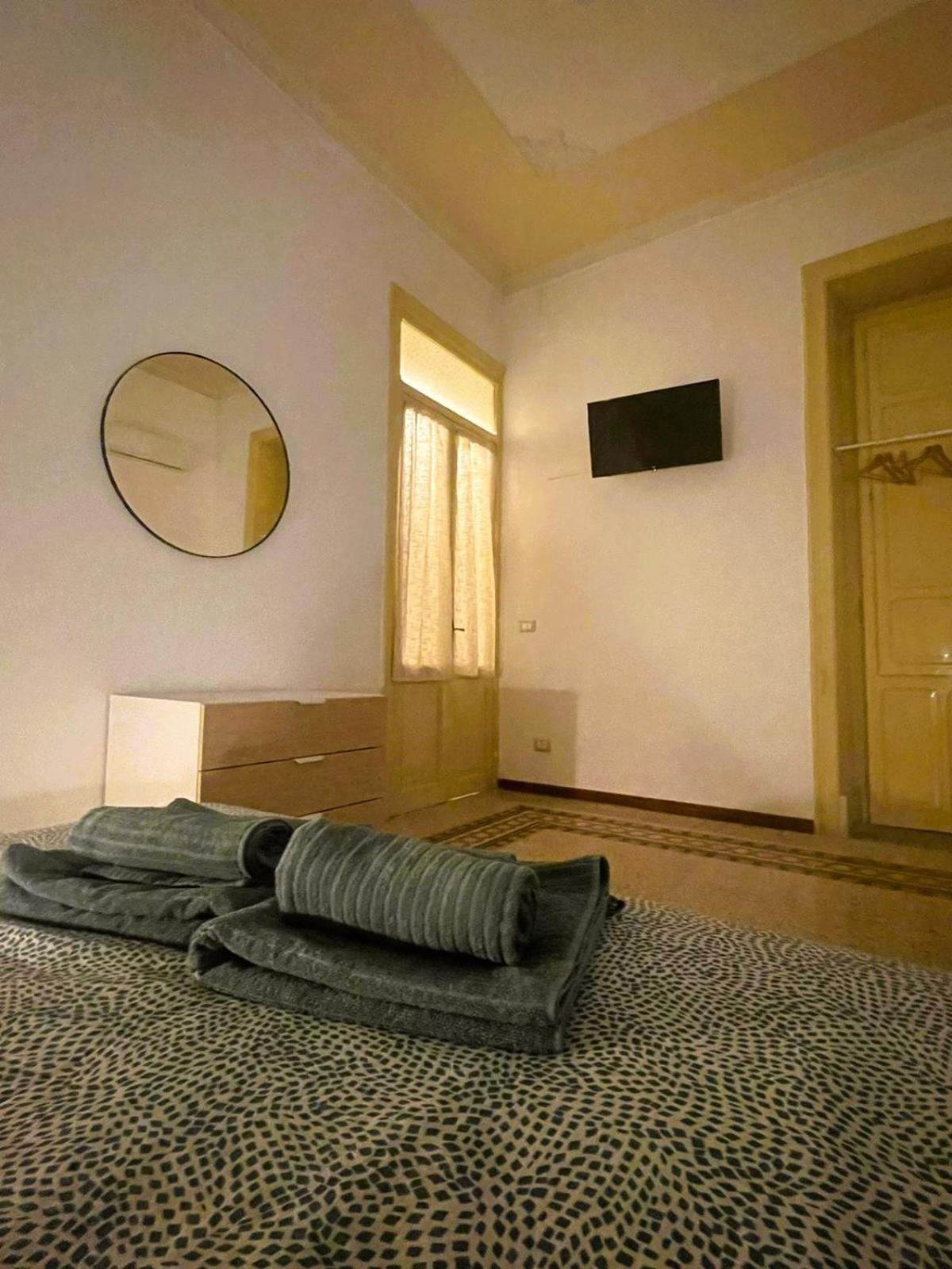 Olivuzza Rooms In Apartment Palermo Exteriör bild